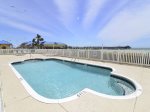 Ocean Front Pool and 1 Block to Pier